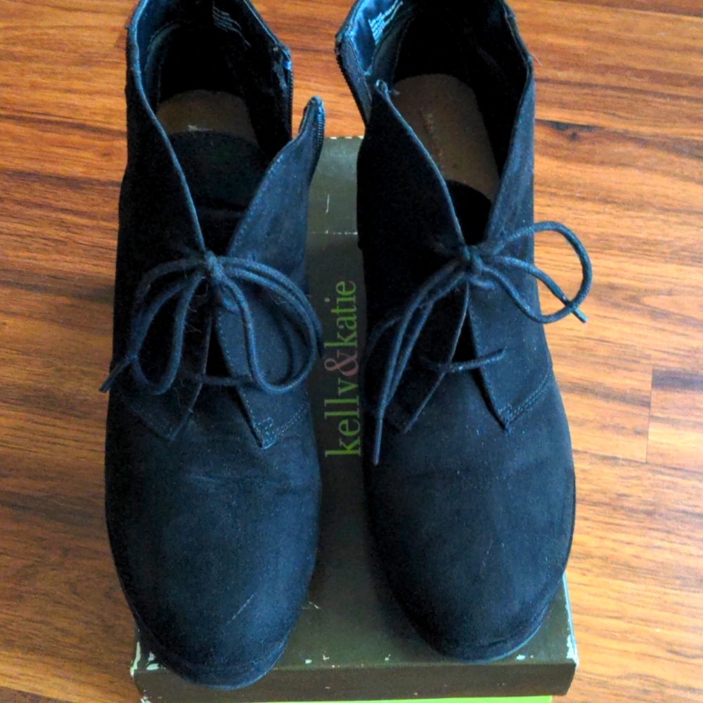 Merona wedge black suede lace up booties 11